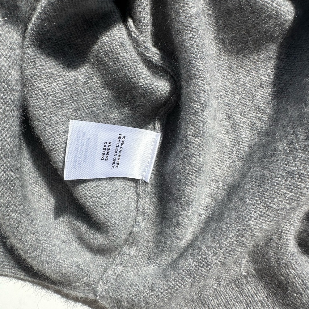 EUC Nordstrom 100% Cashmere Women's Gray Turtleneck Sweater, M - Picture 10 of 12